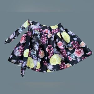 Flower mini skirts size small Yaya & Co Made in Canada